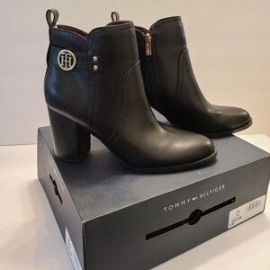 Tommy Hilfiger Women's Daciee Boot